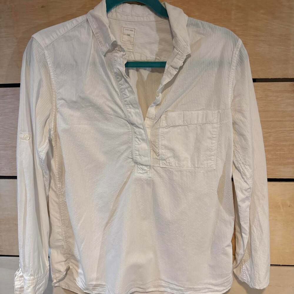 Gap Women's White Shirt